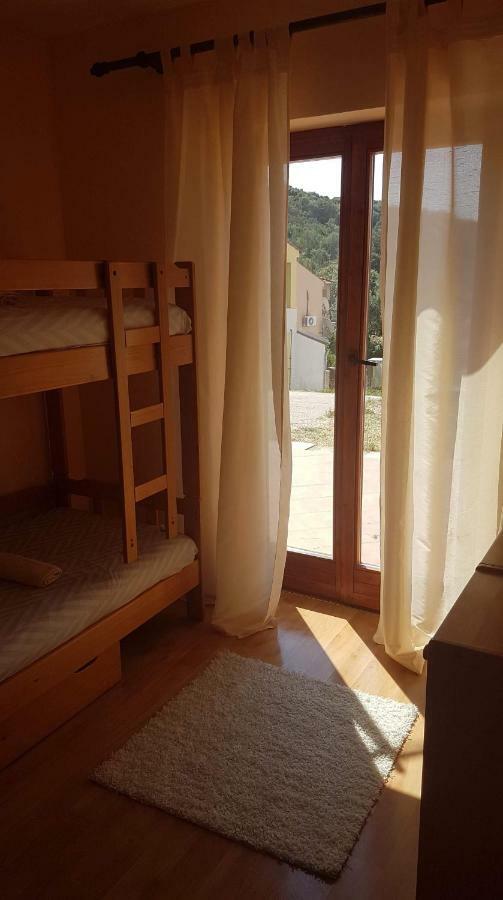 Apartment Zeljka เนเรซีน ภายนอก รูปภาพ